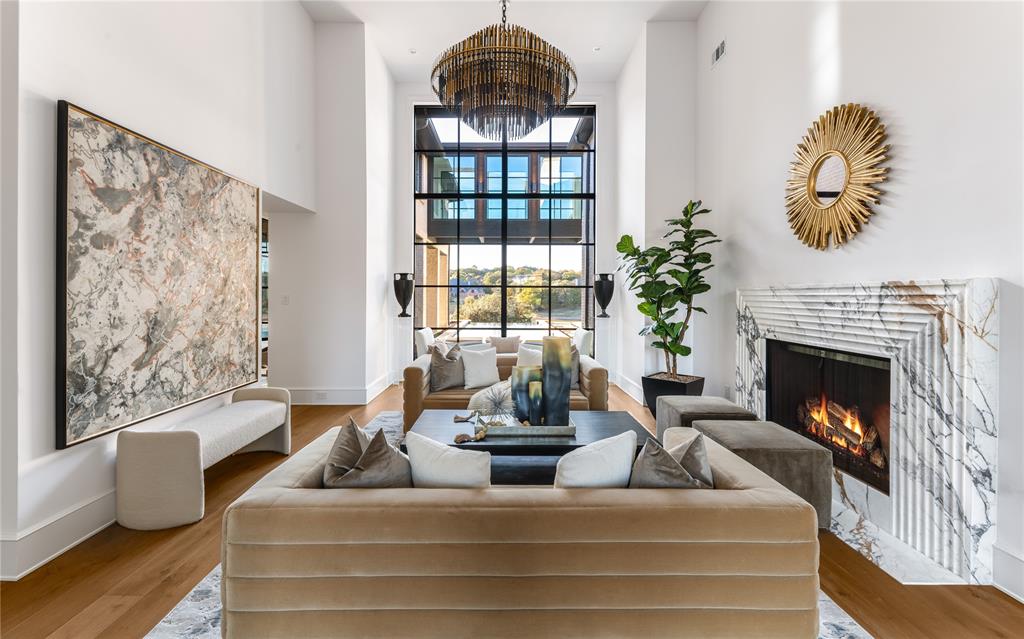 3111 Lake Creek Drive