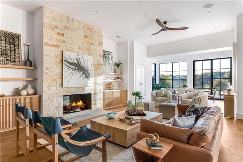 Property photo of 3111 Lake Creek Drive, Highland Village, TX 75077