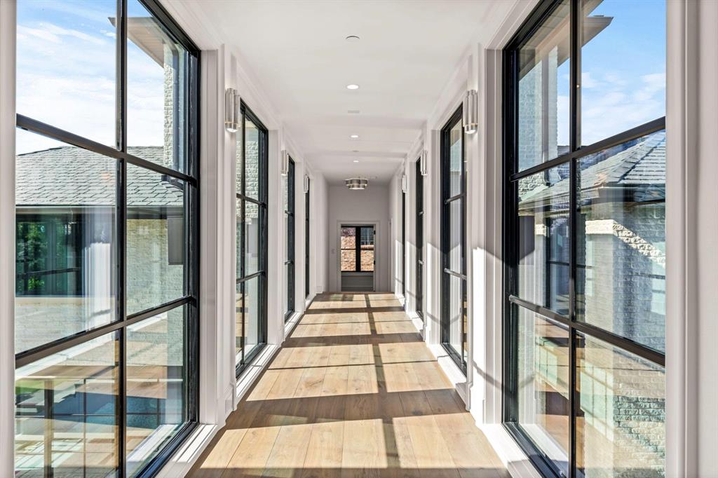 3111 Lake Creek Drive