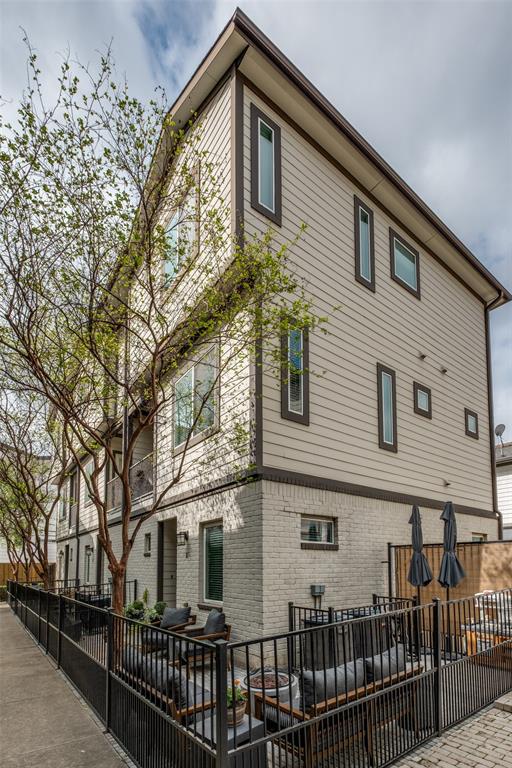 5924 Hudson Condo Association - Residential