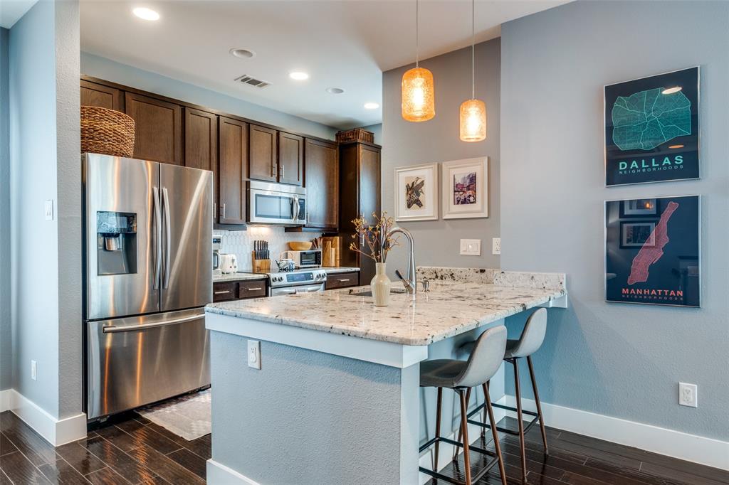 5924 Hudson Condo Association - Residential