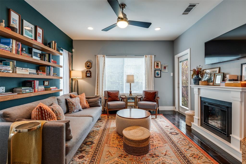 5924 Hudson Street E