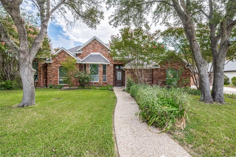 Photo of 252 Plantation Drive, Coppell, TX 75019 (MLS # 21384913)