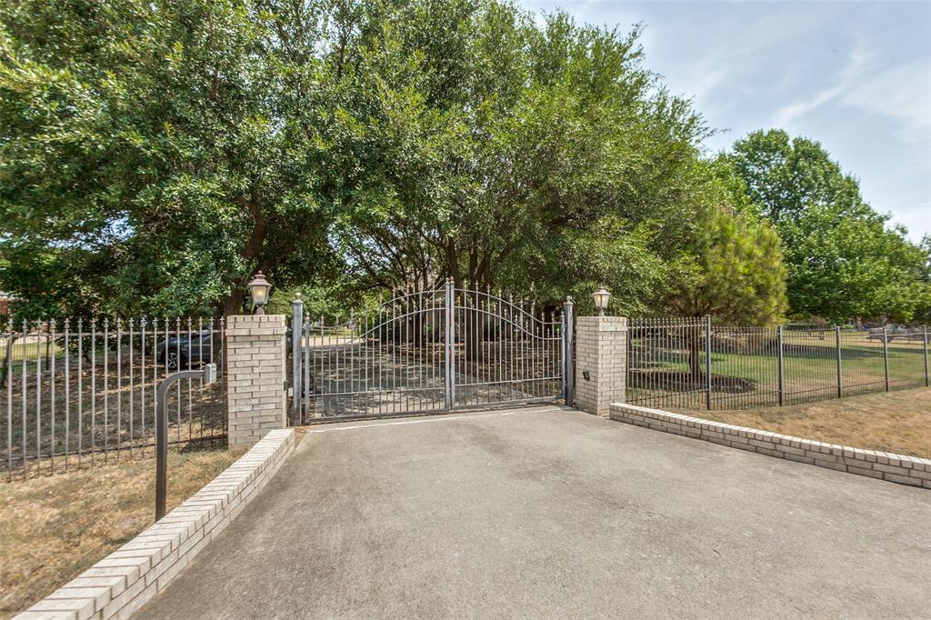 4306 Willow Ridge Drive