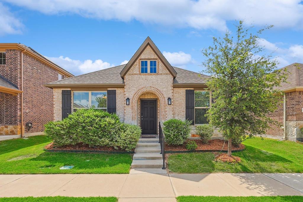 2133 Miramar Drive