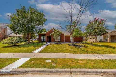 A home in Rowlett