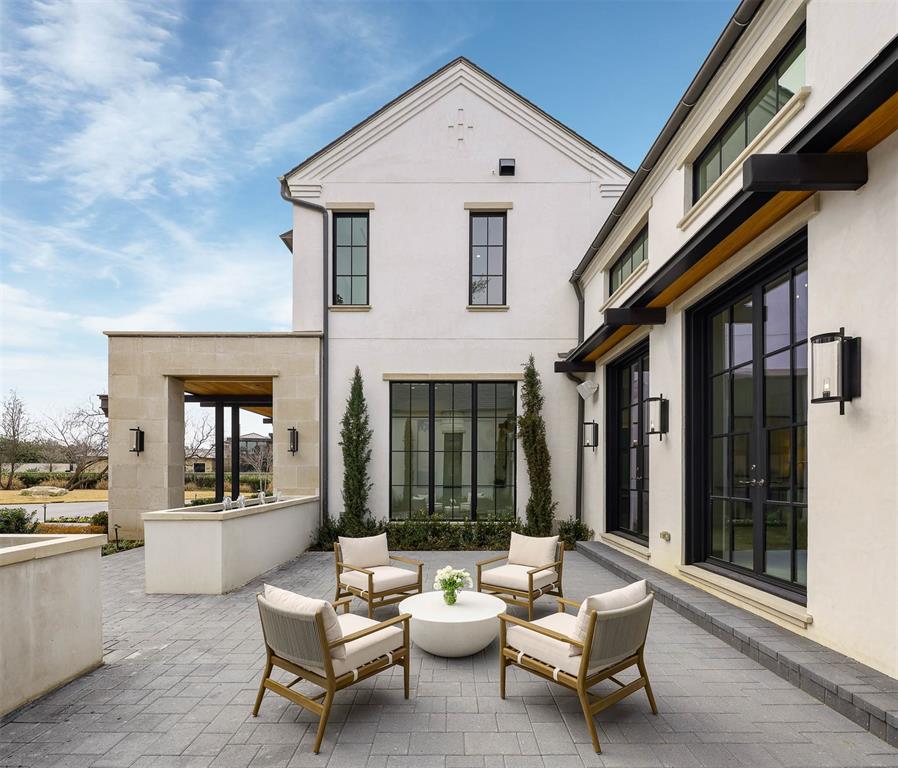 5531 Walnut Hill Lane