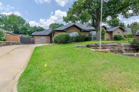 A home in Kennedale