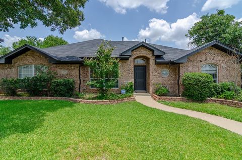 A home in Kennedale