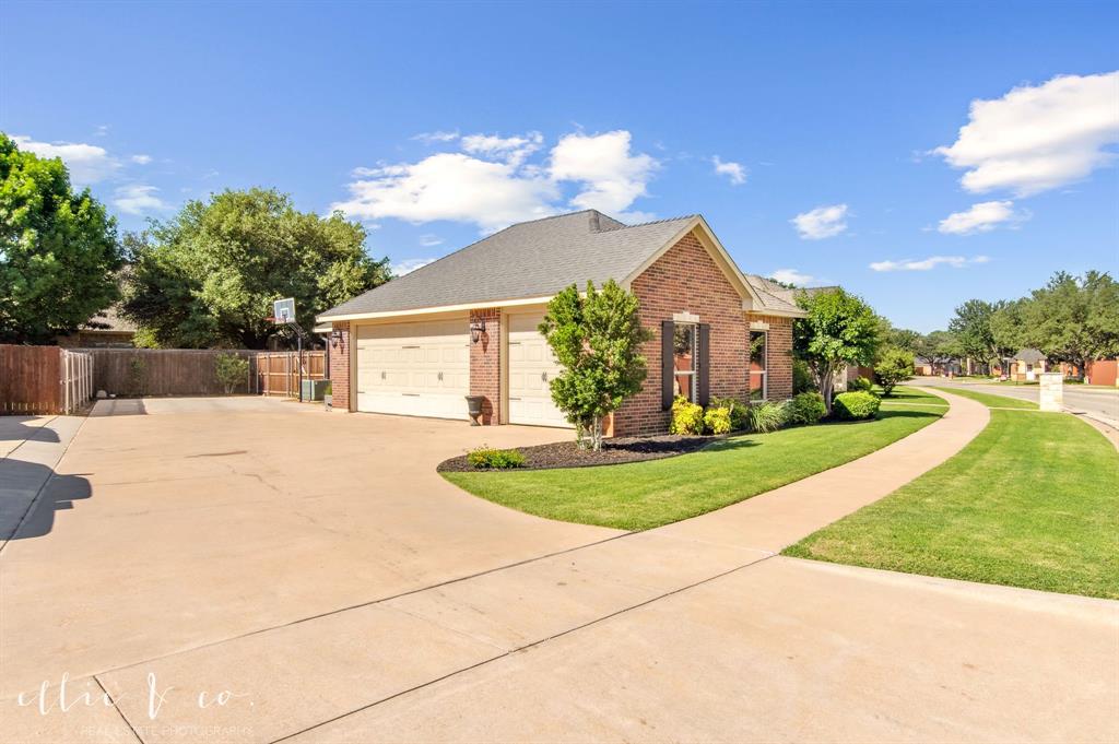 2409 Lynbrook Drive