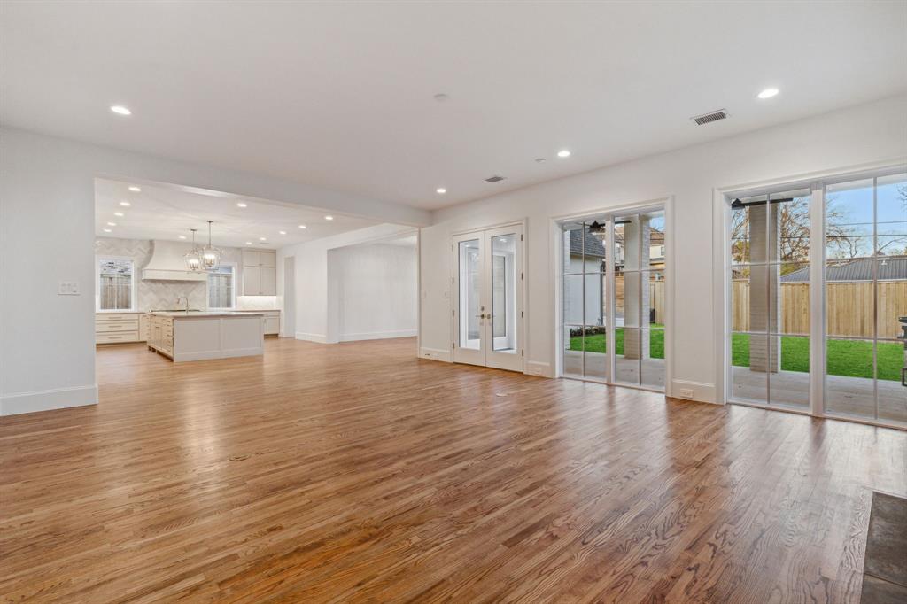 White Rock Forrest 02 - Residential