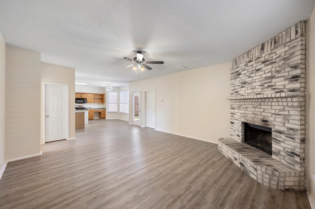 Huntington Village Ph III Add - Residential Lease