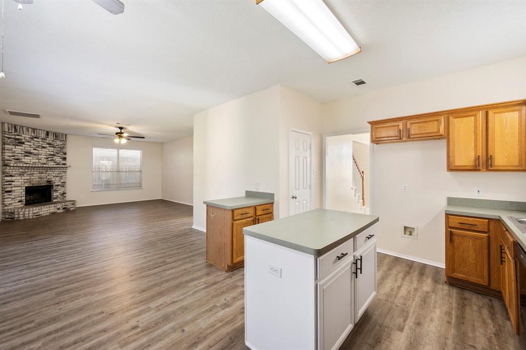 Huntington Village Ph III Add - Residential Lease