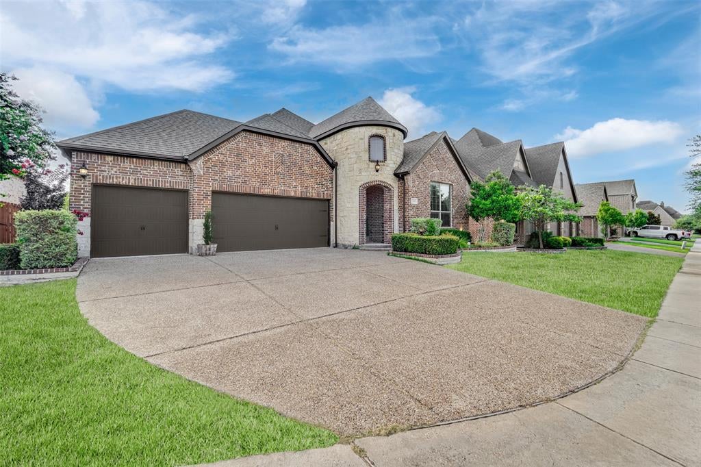 1305 Corona Court