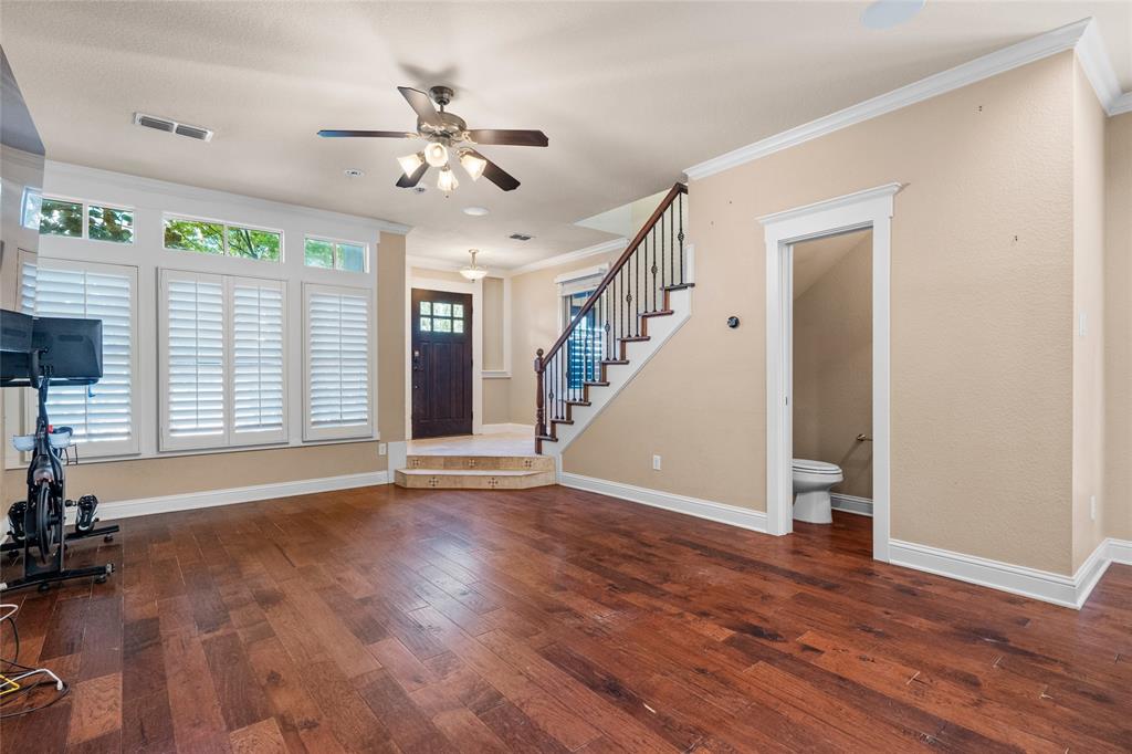 1906 Malone Cliff View