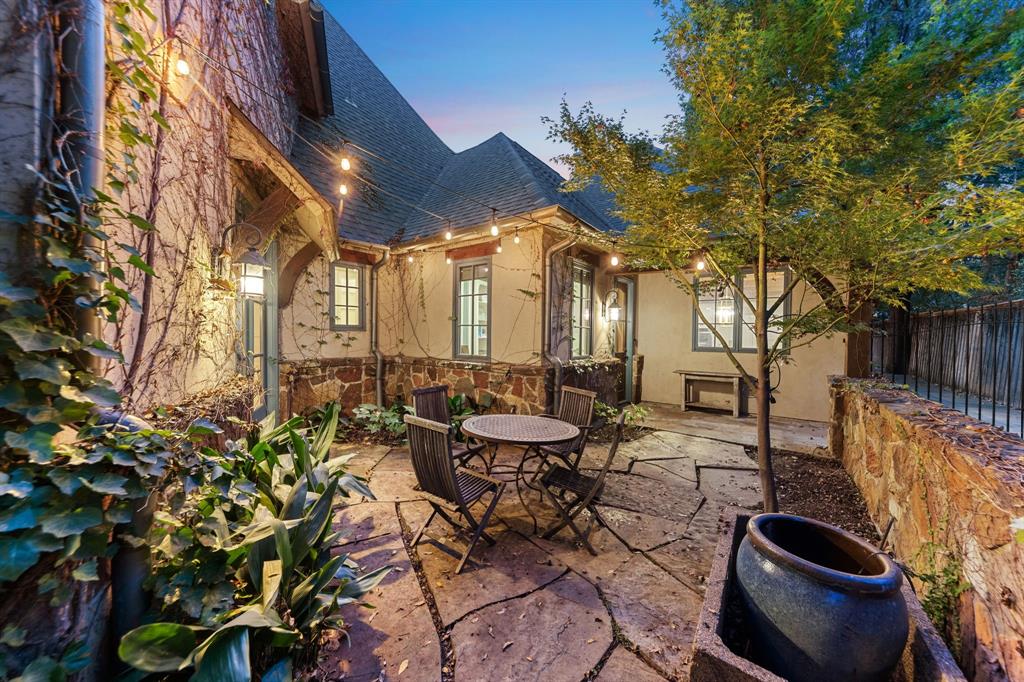 Forest Hills - Residential