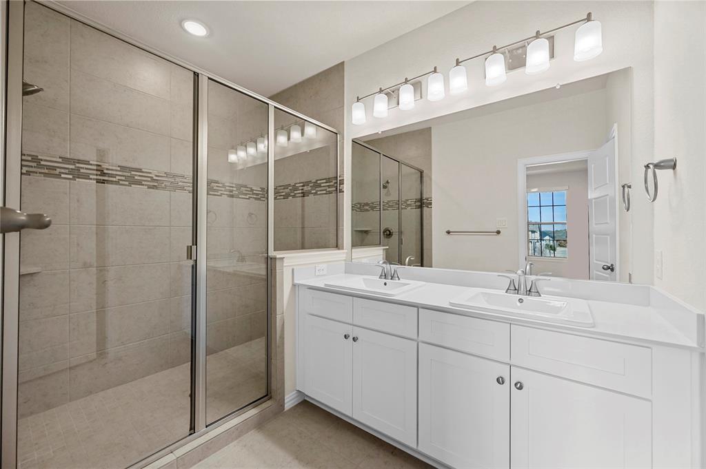 Flower Mound, Texas 75028, United States, 5 Bedrooms Bedrooms, ,4 BathroomsBathrooms,Residential,Pending,17202