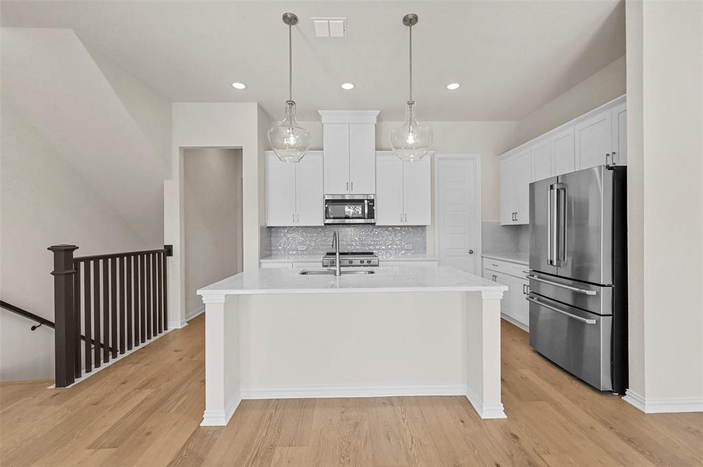 Flower Mound, Texas 75028, United States, 5 Bedrooms Bedrooms, ,4 BathroomsBathrooms,Residential,Pending,17202