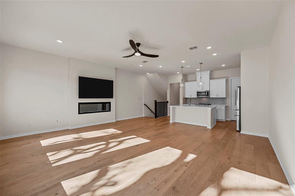 Flower Mound, Texas 75028, United States, 5 Bedrooms Bedrooms, ,4 BathroomsBathrooms,Residential,Pending,17202