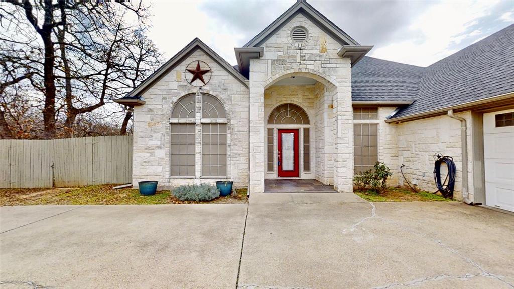 6705 Forest Oaks Court