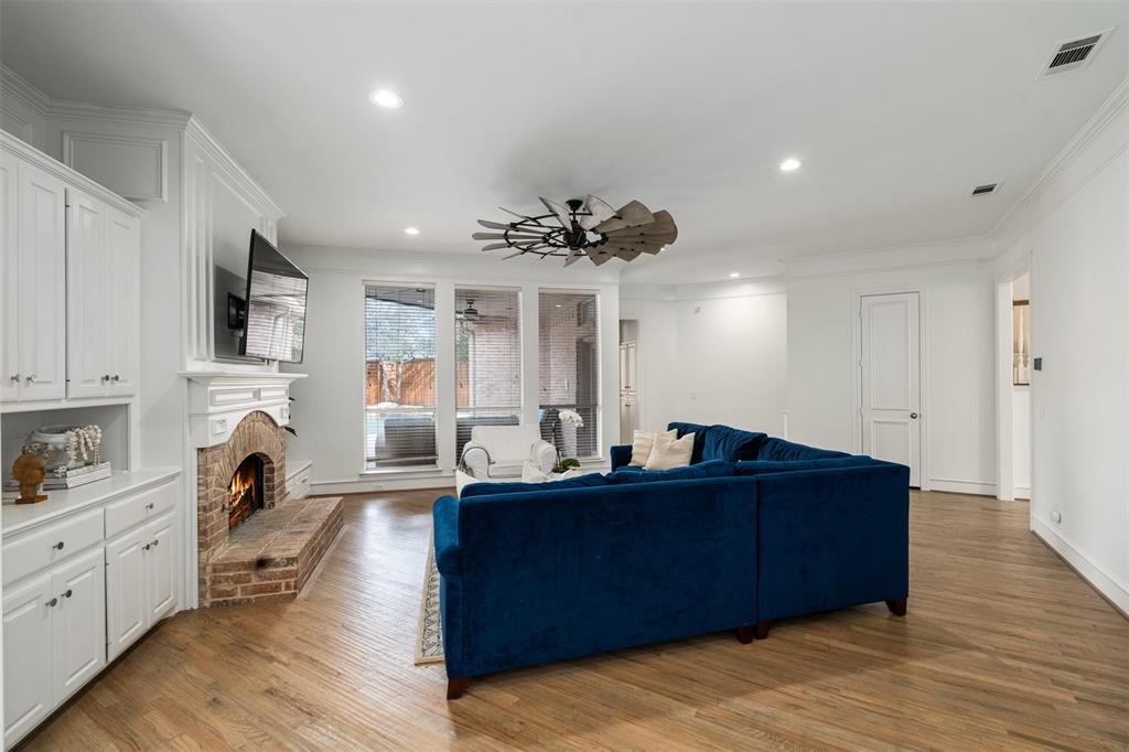 5709 Ridgehaven Drive