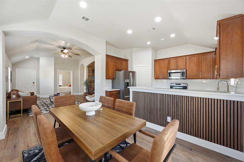 Pasquinellis Bandera Add - Residential Lease