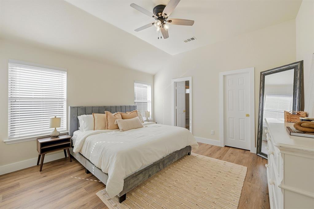 Pasquinellis Bandera Add - Residential Lease