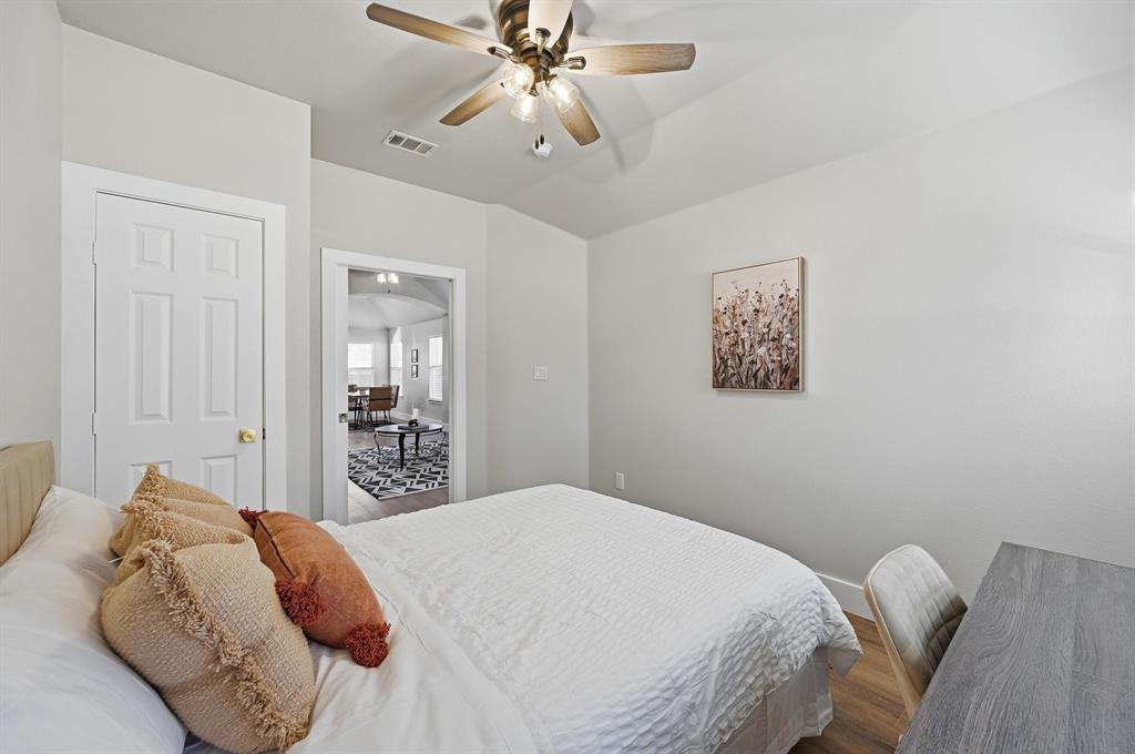 Pasquinellis Bandera Add - Residential Lease