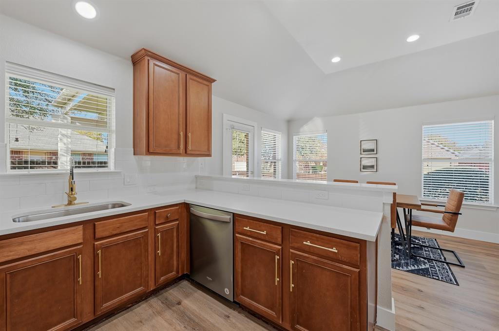 Pasquinellis Bandera Add - Residential Lease