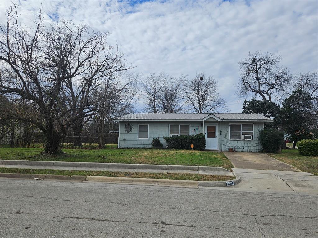 2907 Elm Park