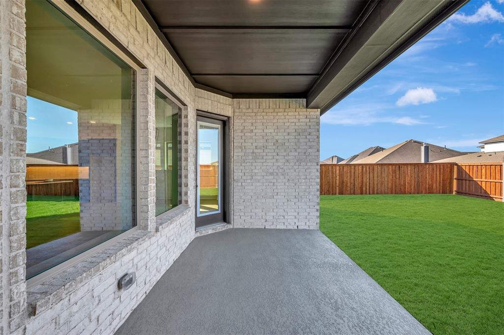 725 Shinnery Oak Way
