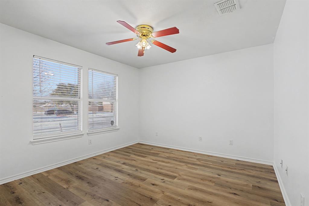 2520 Cattleman Drive