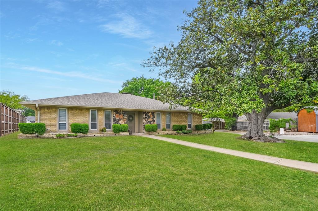 2605 Lakeview Trail
