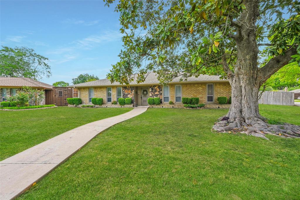 2605 Lakeview Trail