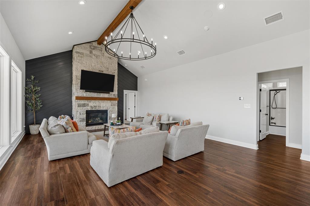 209 County Road 4275