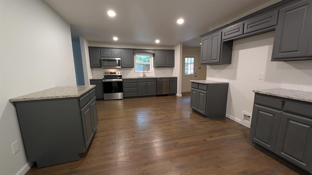 1406 Eastus Drive