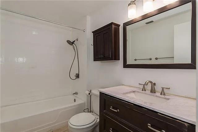 Winnetka Heights Add - Residential Income