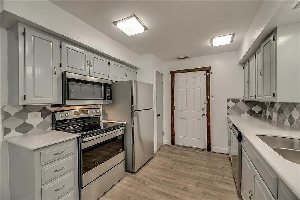 Winnetka Heights Add - Residential Income