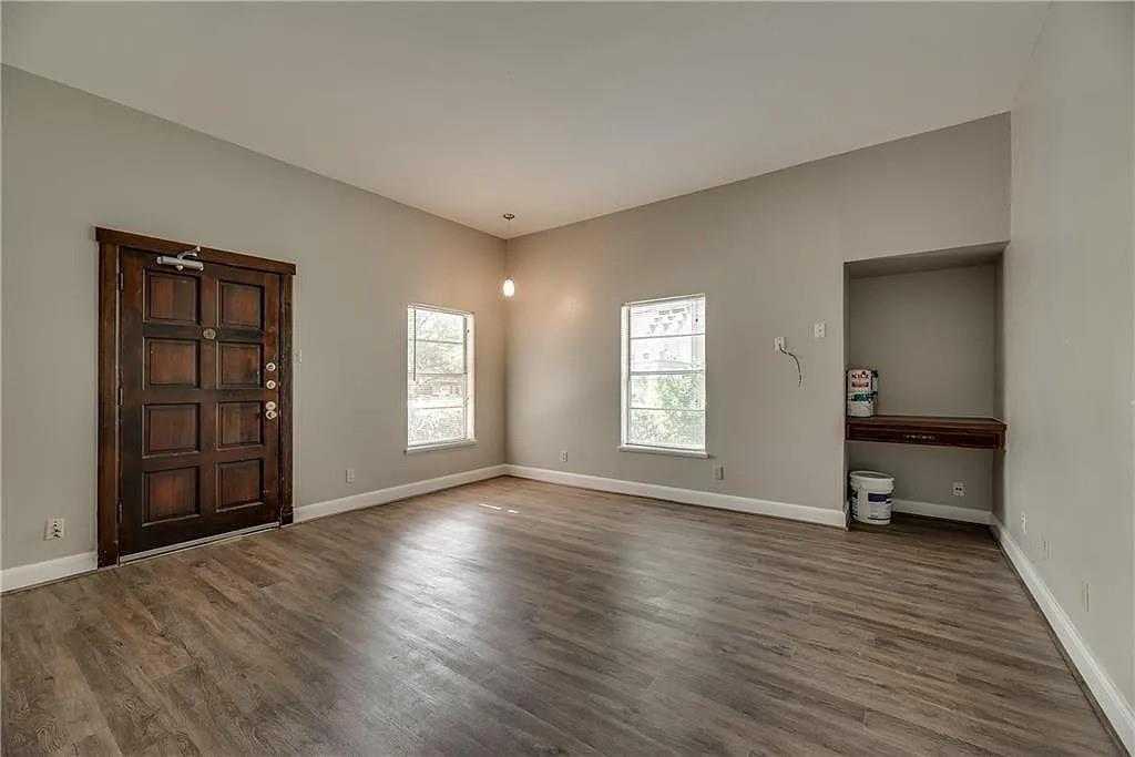 202 S Willomet Drive