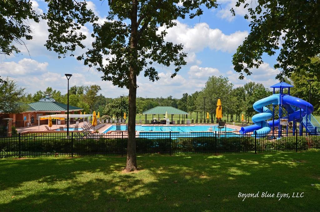 Southern Trace - Land