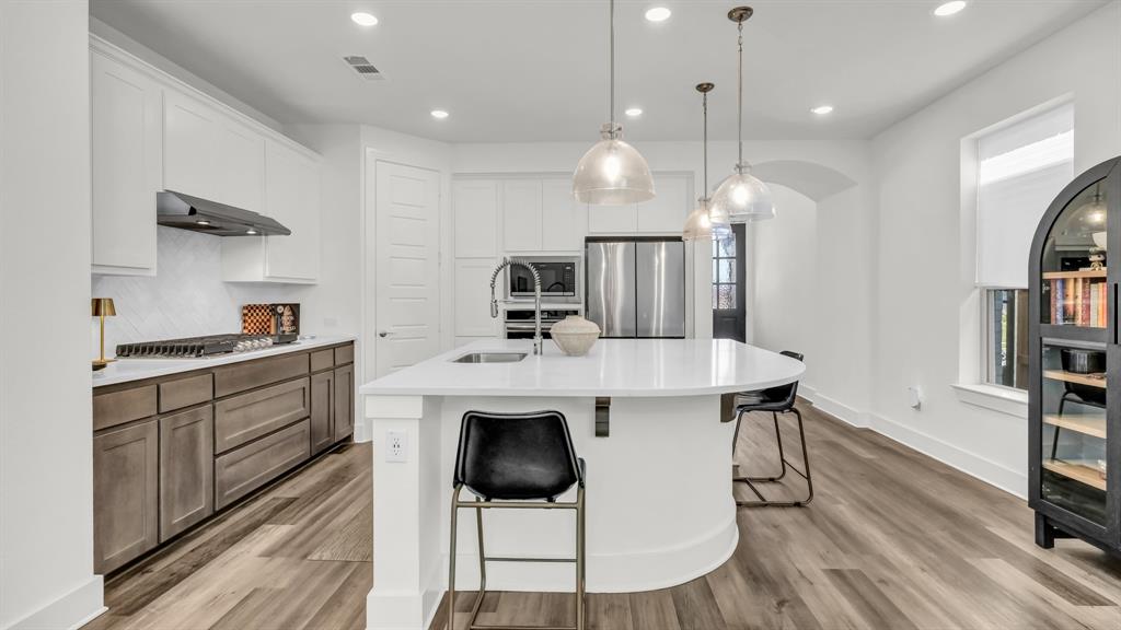 913 Gilbreath Avenue