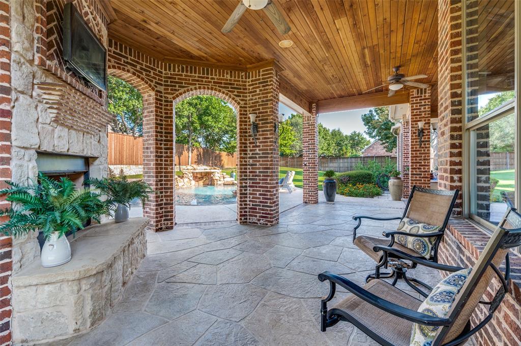 520 WILLOW RIDGE Circle