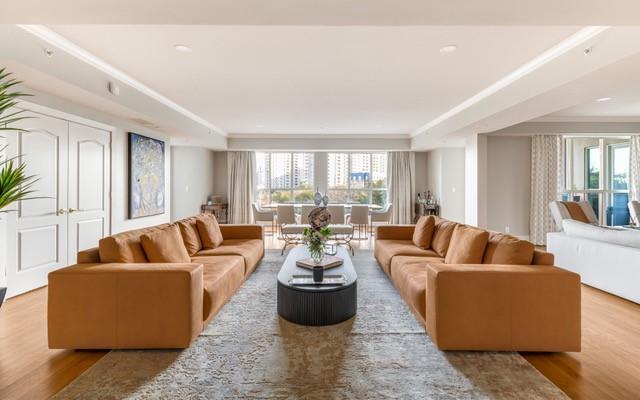 3401 Lee Parkway 404