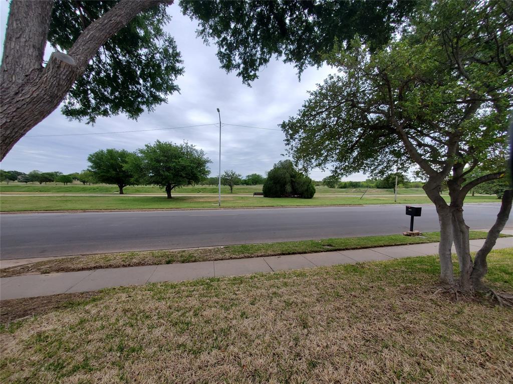 Colonial Park - Residential