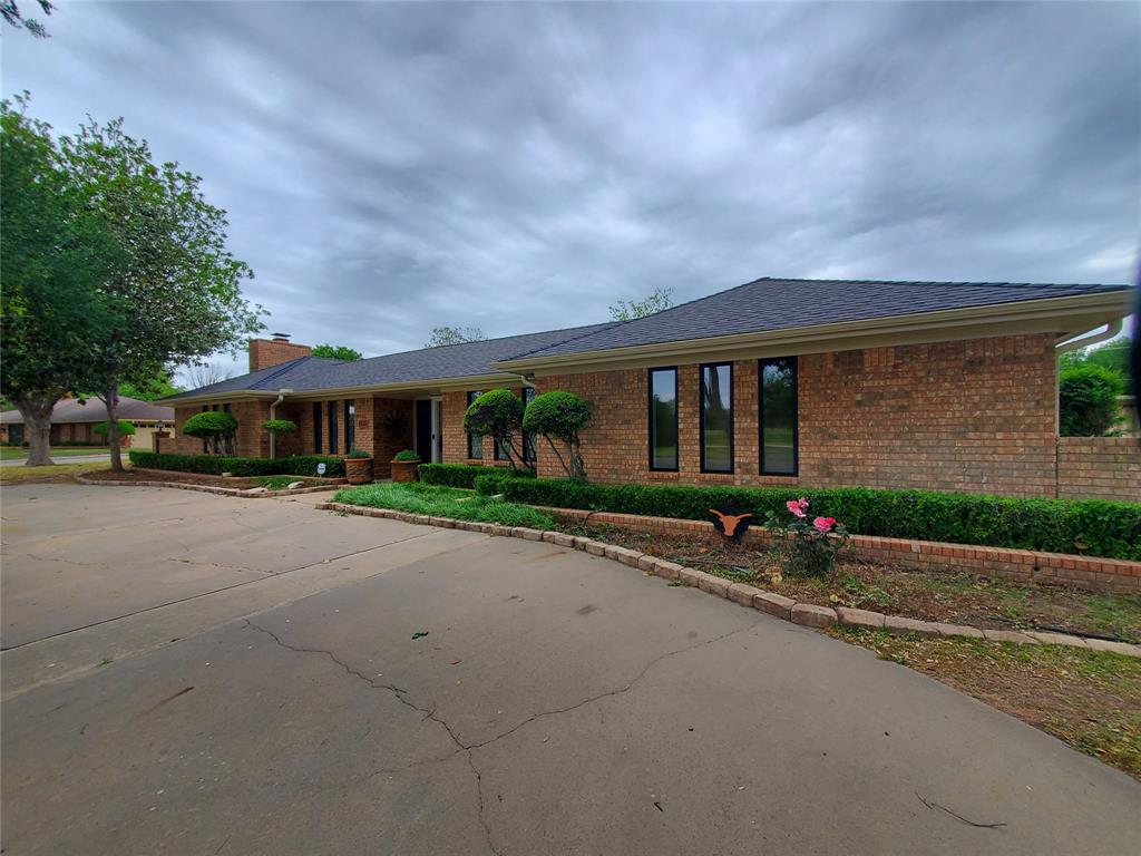 Colonial Park - Residential