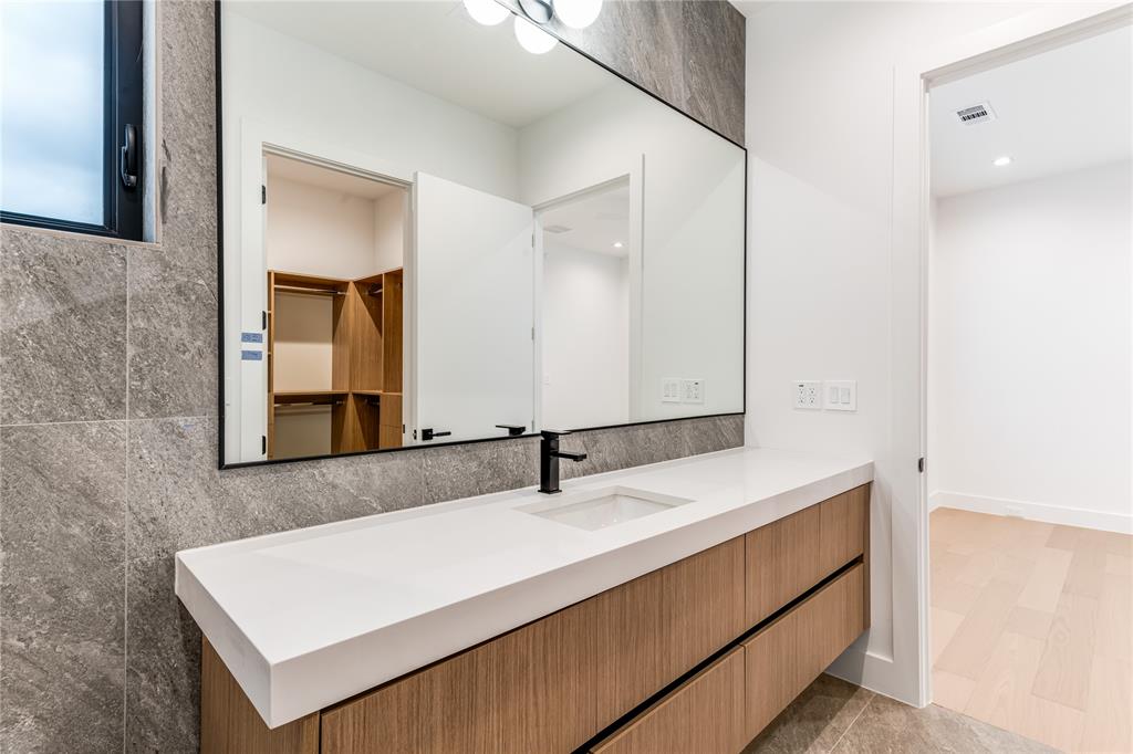 Ridge Lakes of Heath - Residential