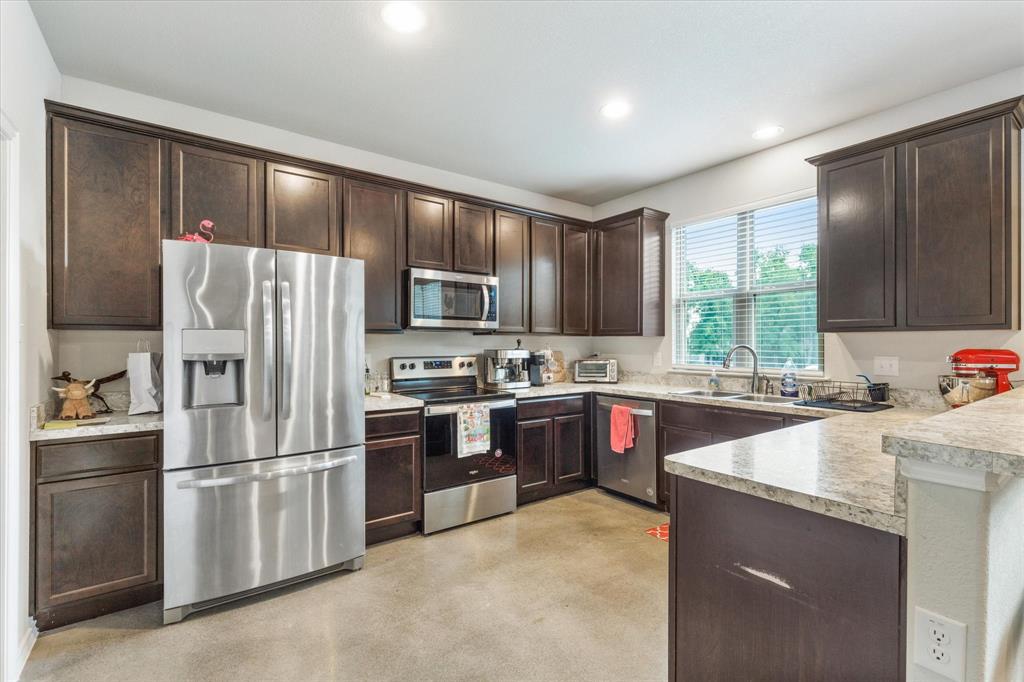 Treaty Oaks - Residential