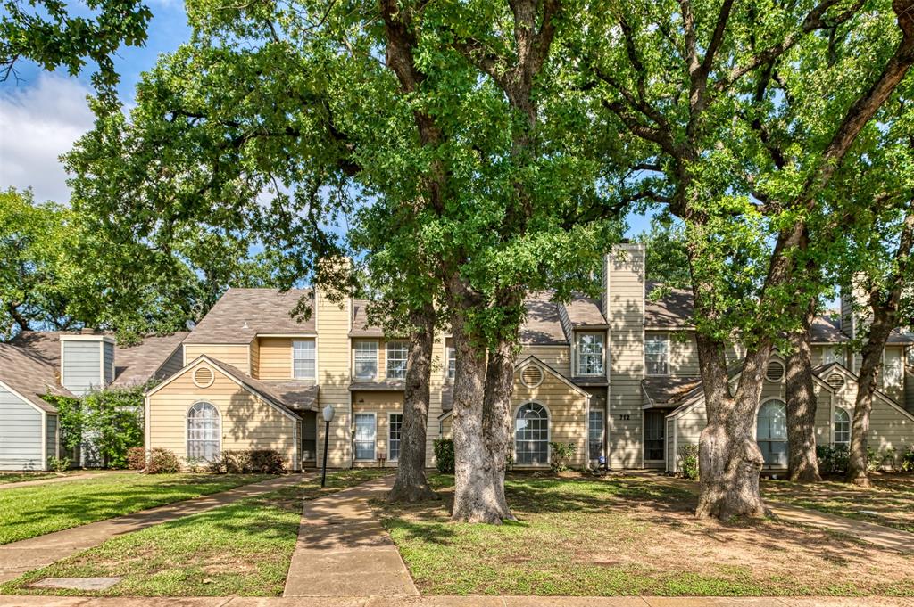 Hidden Oaks - Residential
