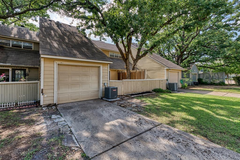 Hidden Oaks - Residential