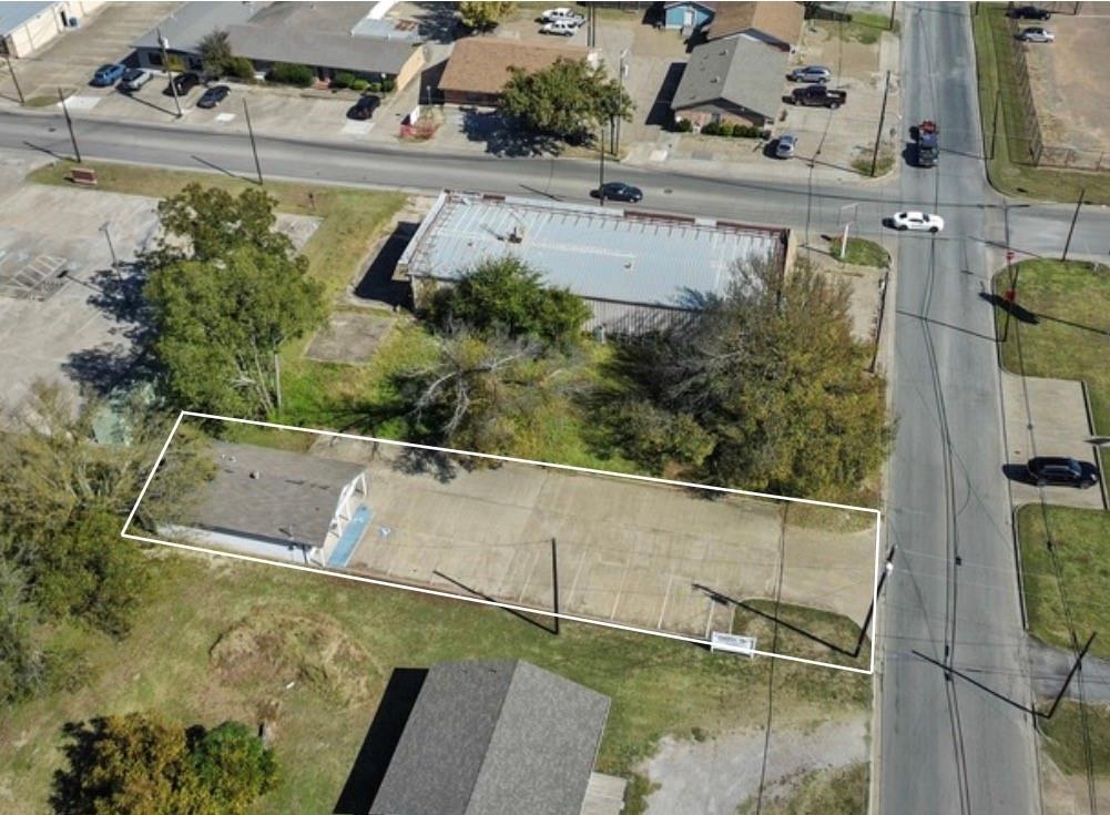 Corsicana - Commercial Sale